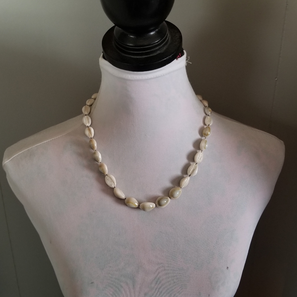 Vintage seashell necklace lei luau beach ocean jewelry cowrie surfer surf - Picture 2 of 9
